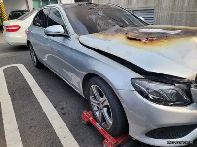 2017 Mercedes-Benz E 300 VIN: