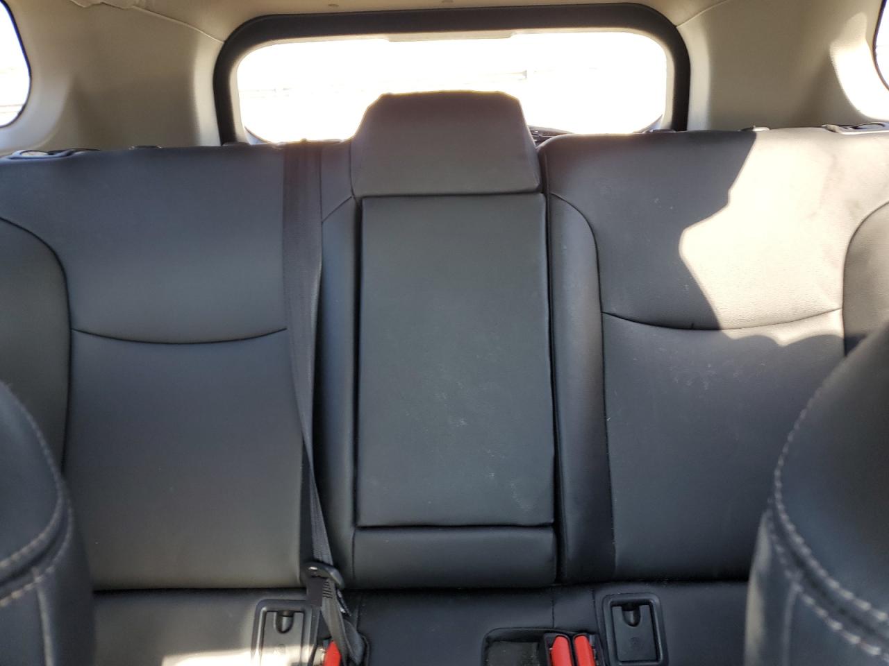 2024 TOYOTA COROLLA CROSS XLE VIN:7MUDAAAG5RV081075