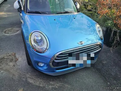 2018 MINI Cooper VIN: