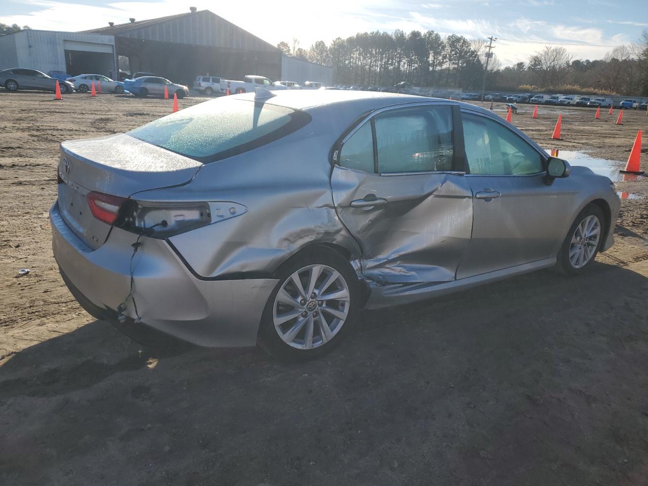2022 TOYOTA CAMRY LE VIN:4T1C11AK3NU623060