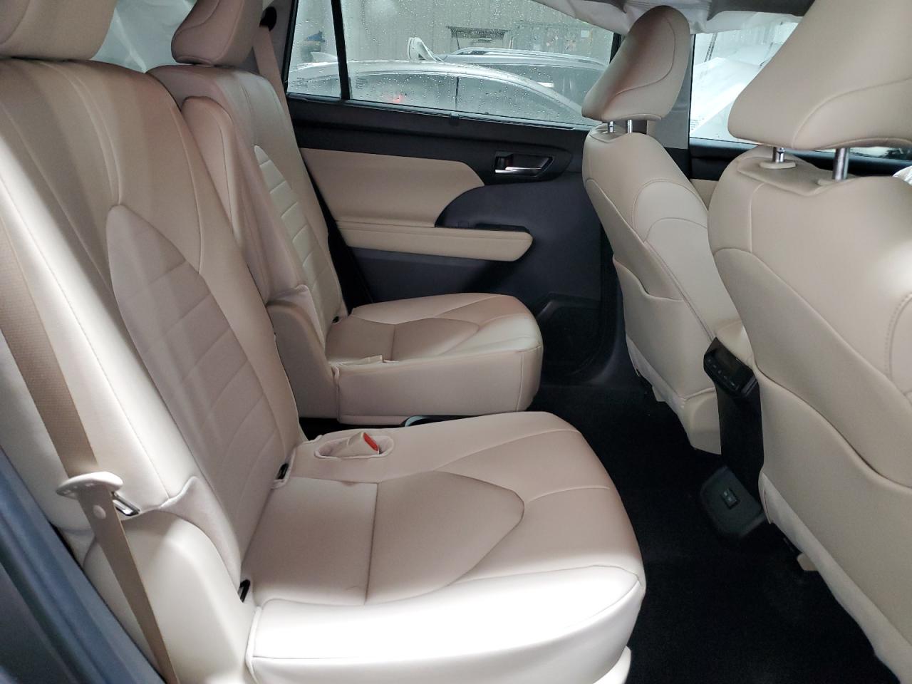 2024 TOYOTA HIGHLANDER HYBRID XLE VIN:5TDKBRCH7RS608018