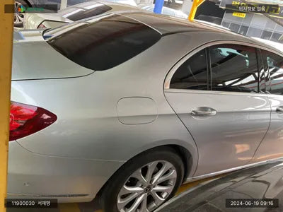2018 Mercedes-Benz E 220 WDDZF0FB8JA389888 VIN:WDDZF0FB8JA389888