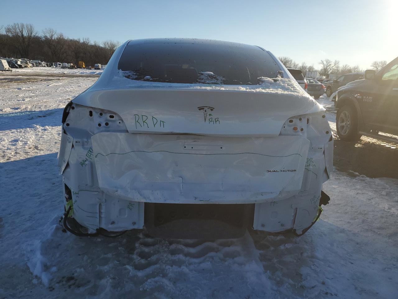 2023 TESLA MODEL Y  VIN:7SAYGDEE9PF755544