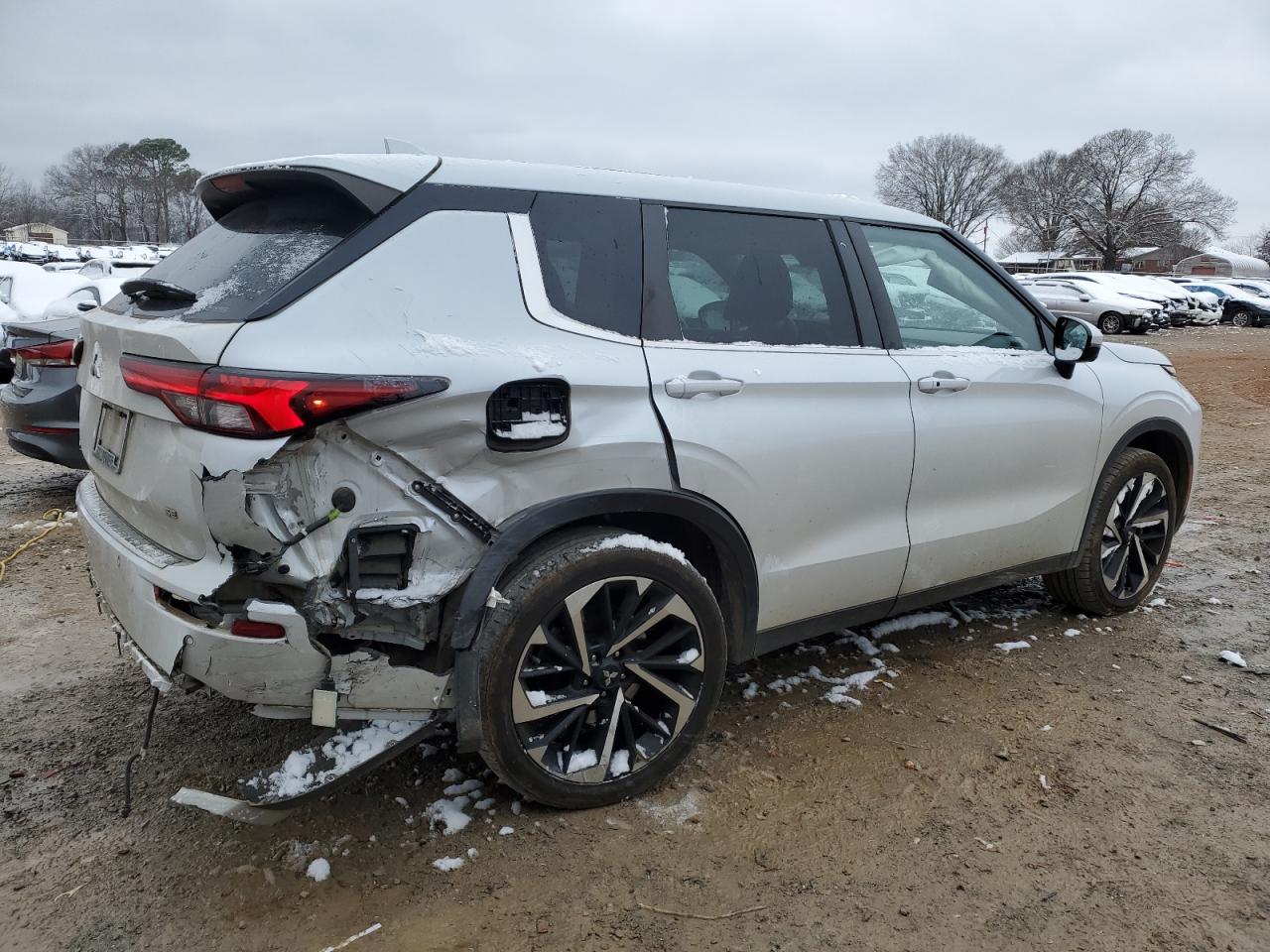 2022 MITSUBISHI OUTLANDER SE VIN:JA4J4UA84NZ055567