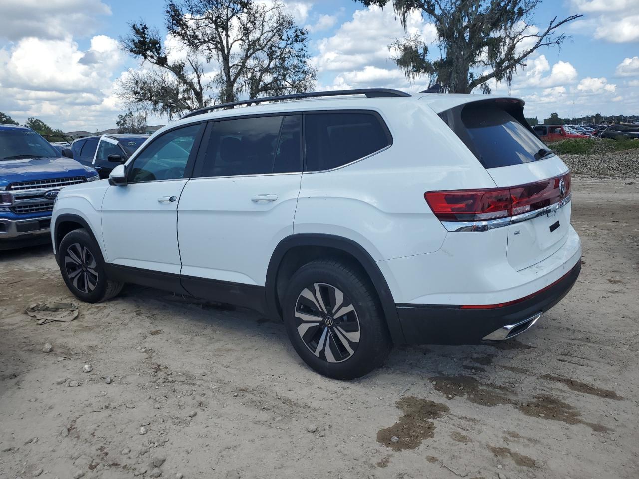 2024 VOLKSWAGEN ATLAS SE VIN:1V2DR2CA1RC533959