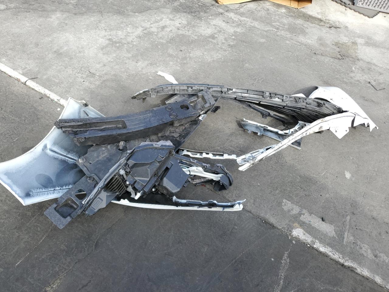 2023 TOYOTA COROLLA LE VIN:JTDBCMFE1P3015433