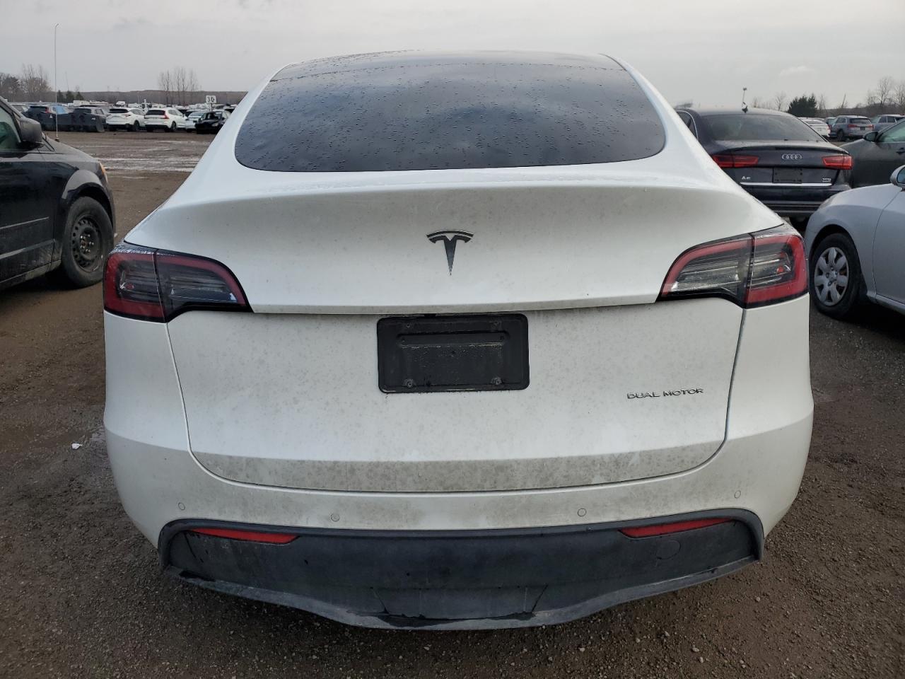 2022 TESLA MODEL Y  VIN:7SAYGDEE7NF450895
