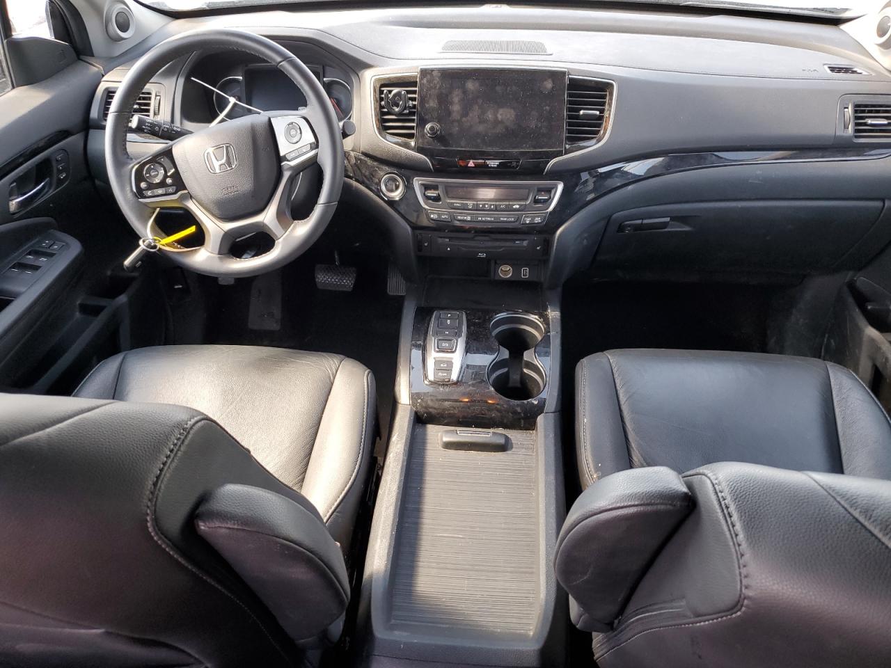 2022 HONDA PILOT TOURING VIN:5FNYF6H69NB017627