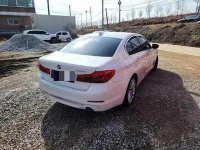 2018 BMW 520 VIN: