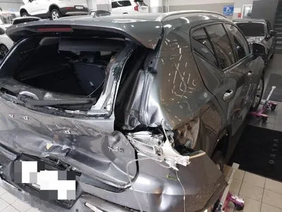 2019 Volvo XC40 VIN: