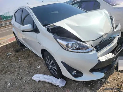 2018 Toyota Prius C JTDKDTB33J1611464 VIN:JTDKDTB33J1611464