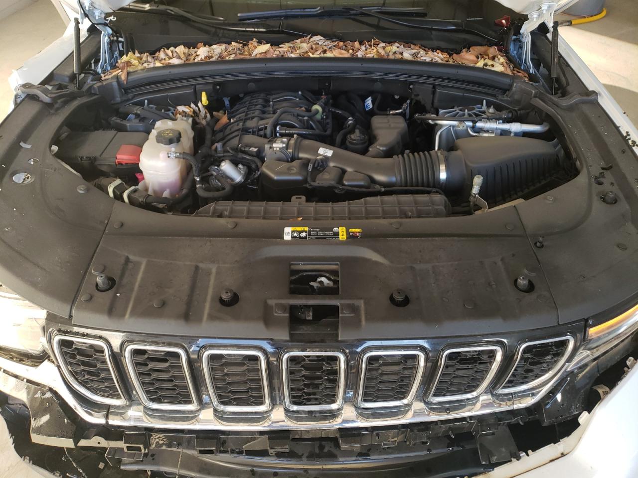 2023 JEEP GRAND CHEROKEE LIMITED VIN:1C4RJHBG7P8900631