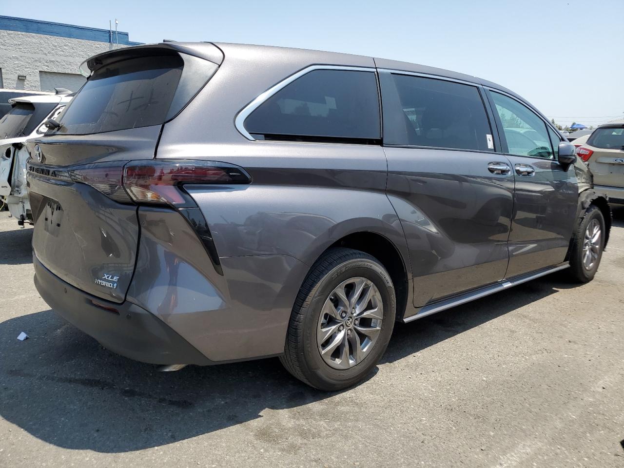 2023 TOYOTA SIENNA XLE VIN:5TDYRKEC1PS137916