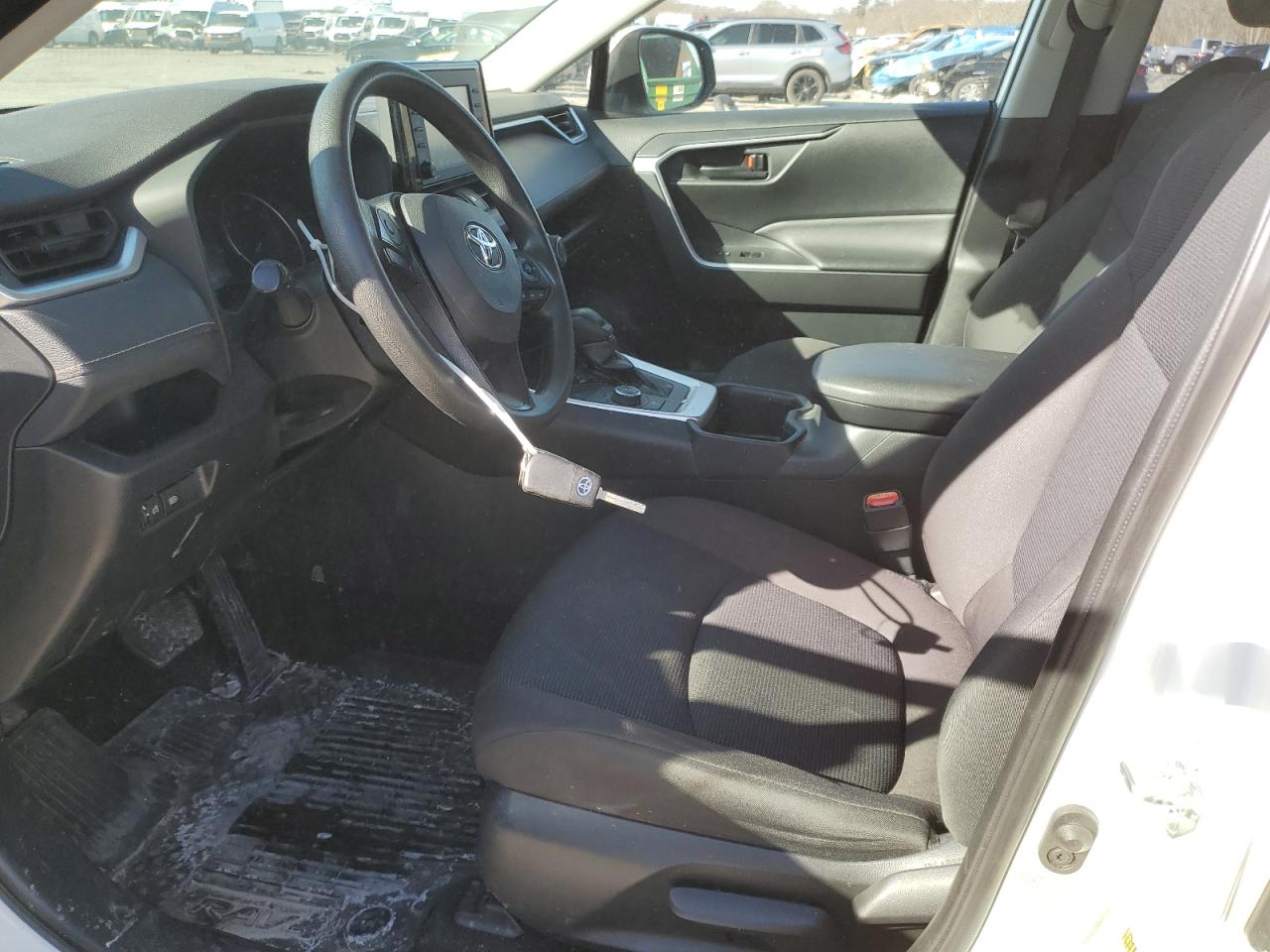 2022 TOYOTA RAV4 LE VIN:JTMMWRFV2ND150845