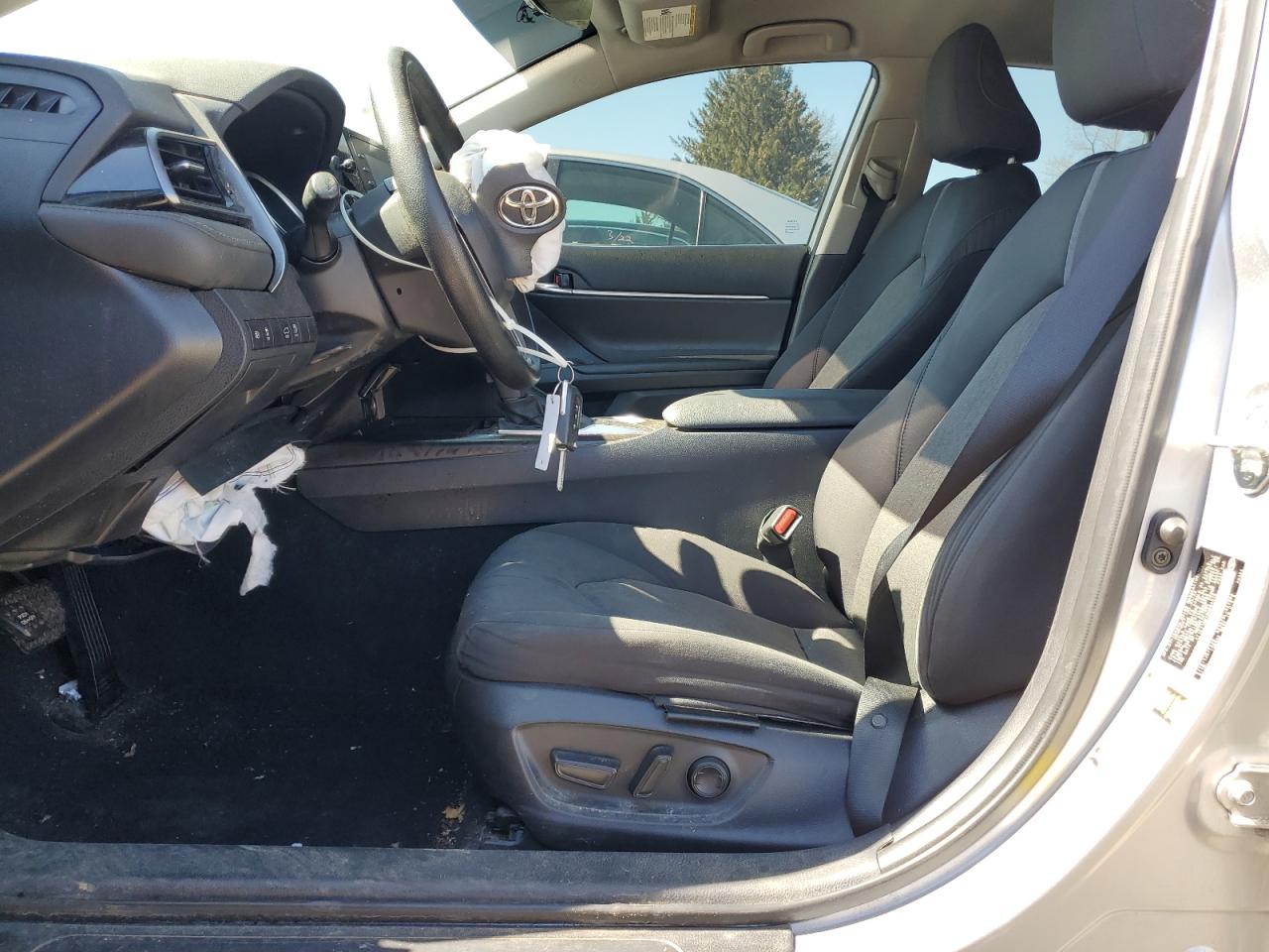 2022 TOYOTA CAMRY LE VIN:4T1C11AK4NU684076