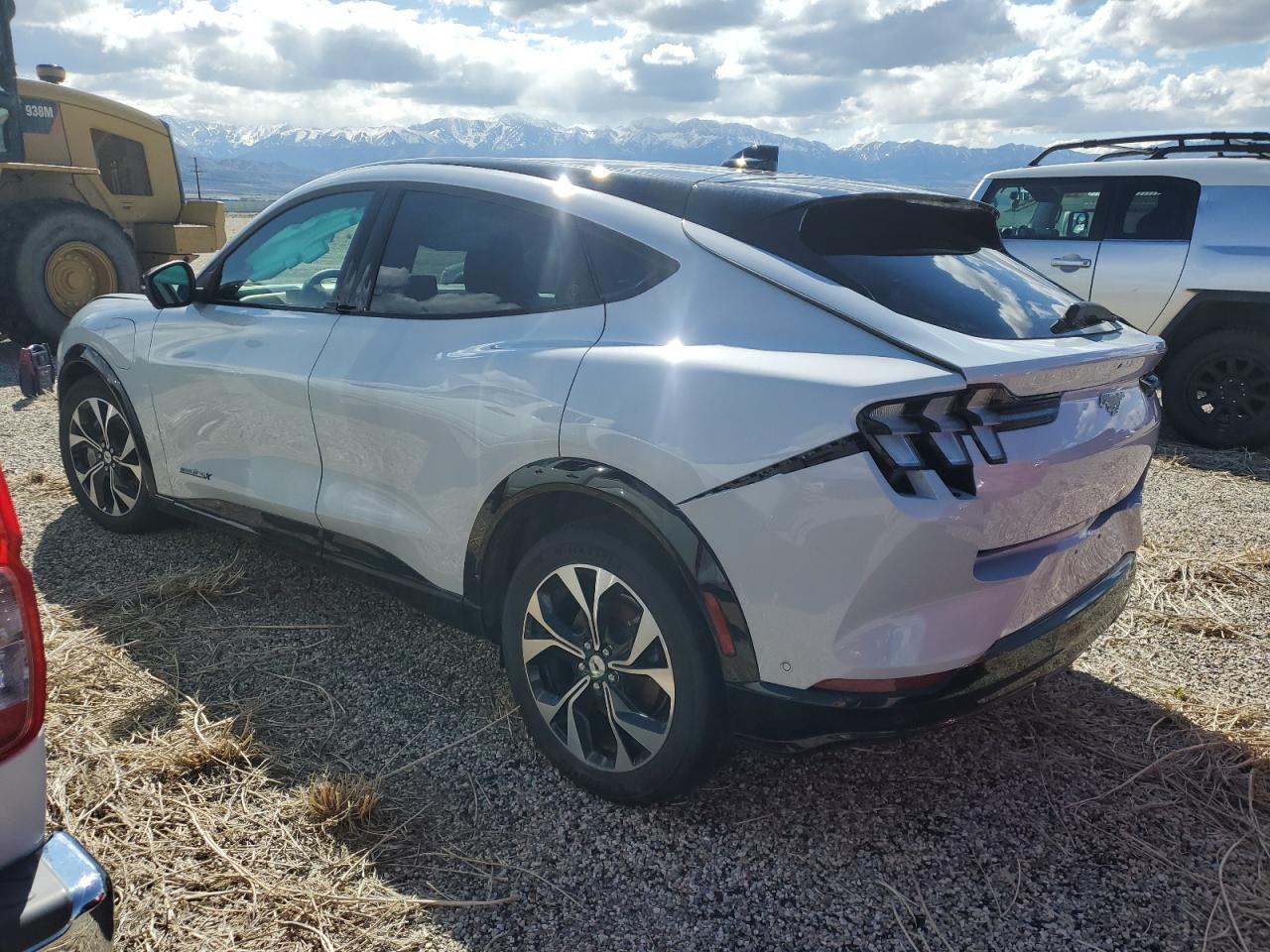 2022 FORD MUSTANG MACH-E PREMIUM VIN:3FMTK3SU6NMA15837