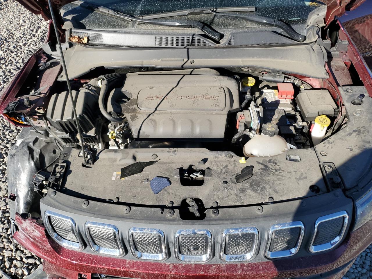 2022 JEEP COMPASS LATITUDE LUX VIN:3C4NJDFB6NT219235