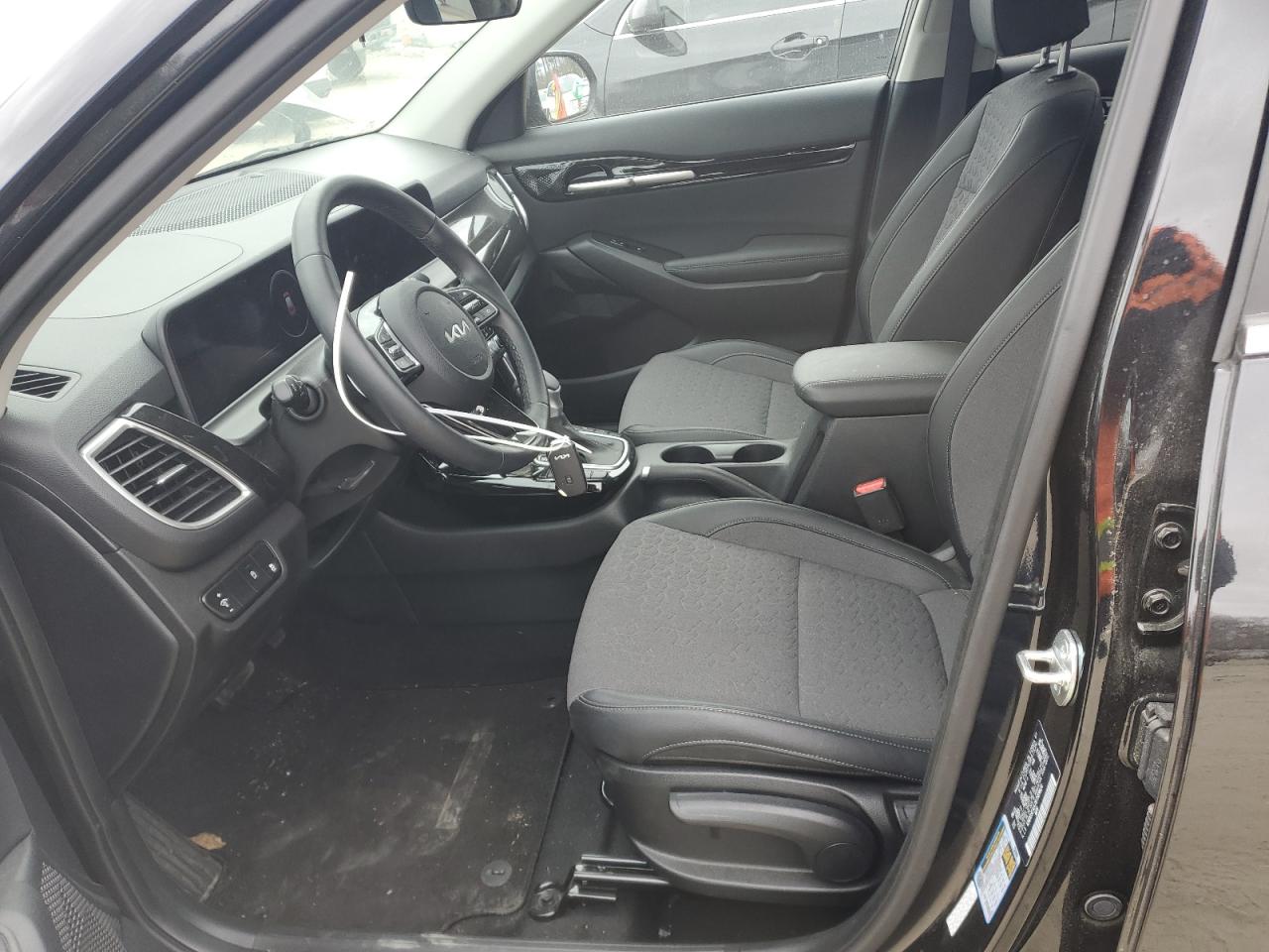 2024 KIA SELTOS S VIN:KNDEUCAA7R7569824