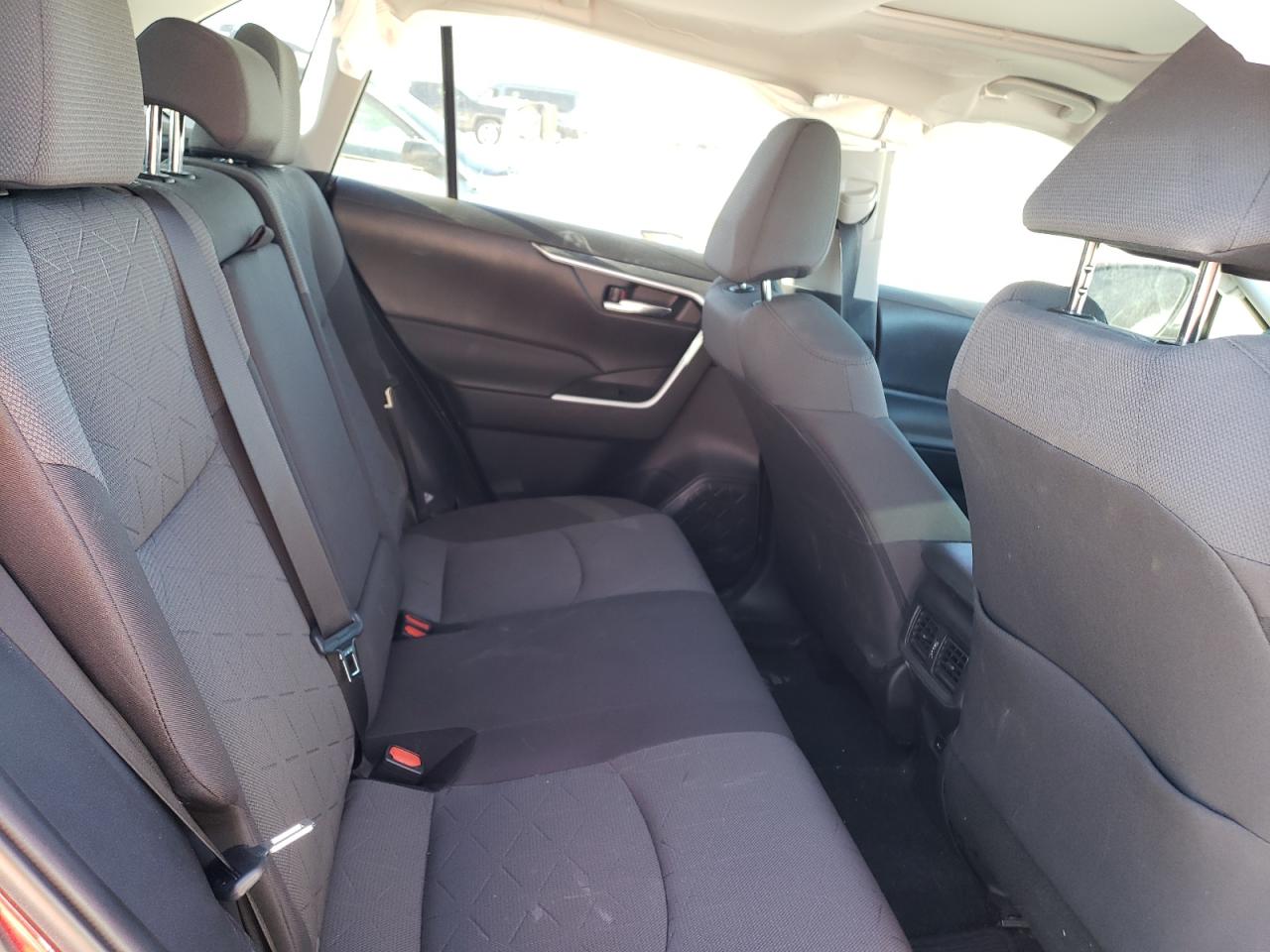 2022 TOYOTA RAV4 XLE VIN:2T3W1RFV3NW211792