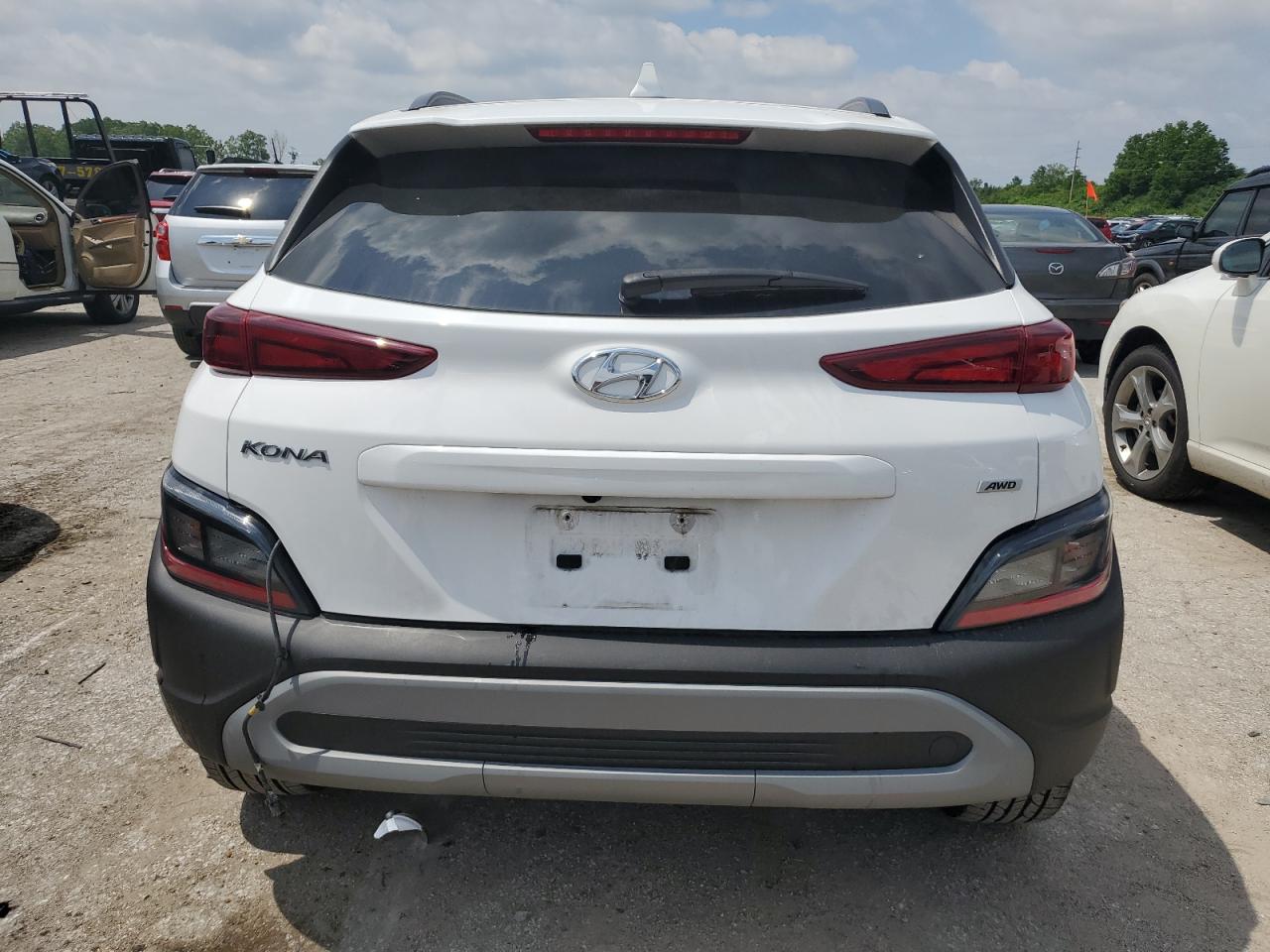 2022 HYUNDAI KONA SEL VIN:KM8K6CAB2NU828913