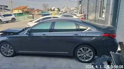2017 Genesis G80 KMHGL41DDHU225445 VIN:KMHGL41DDHU225445