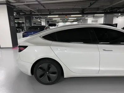 2020 Tesla Model 3 VIN: