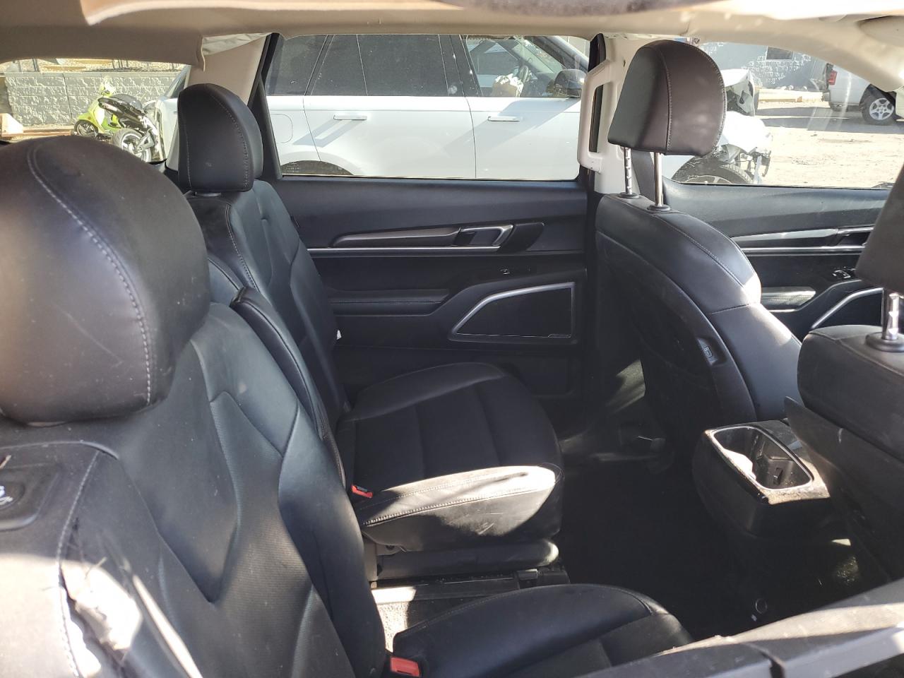 2023 KIA TELLURIDE S VIN:5XYP6DGC8PG400493