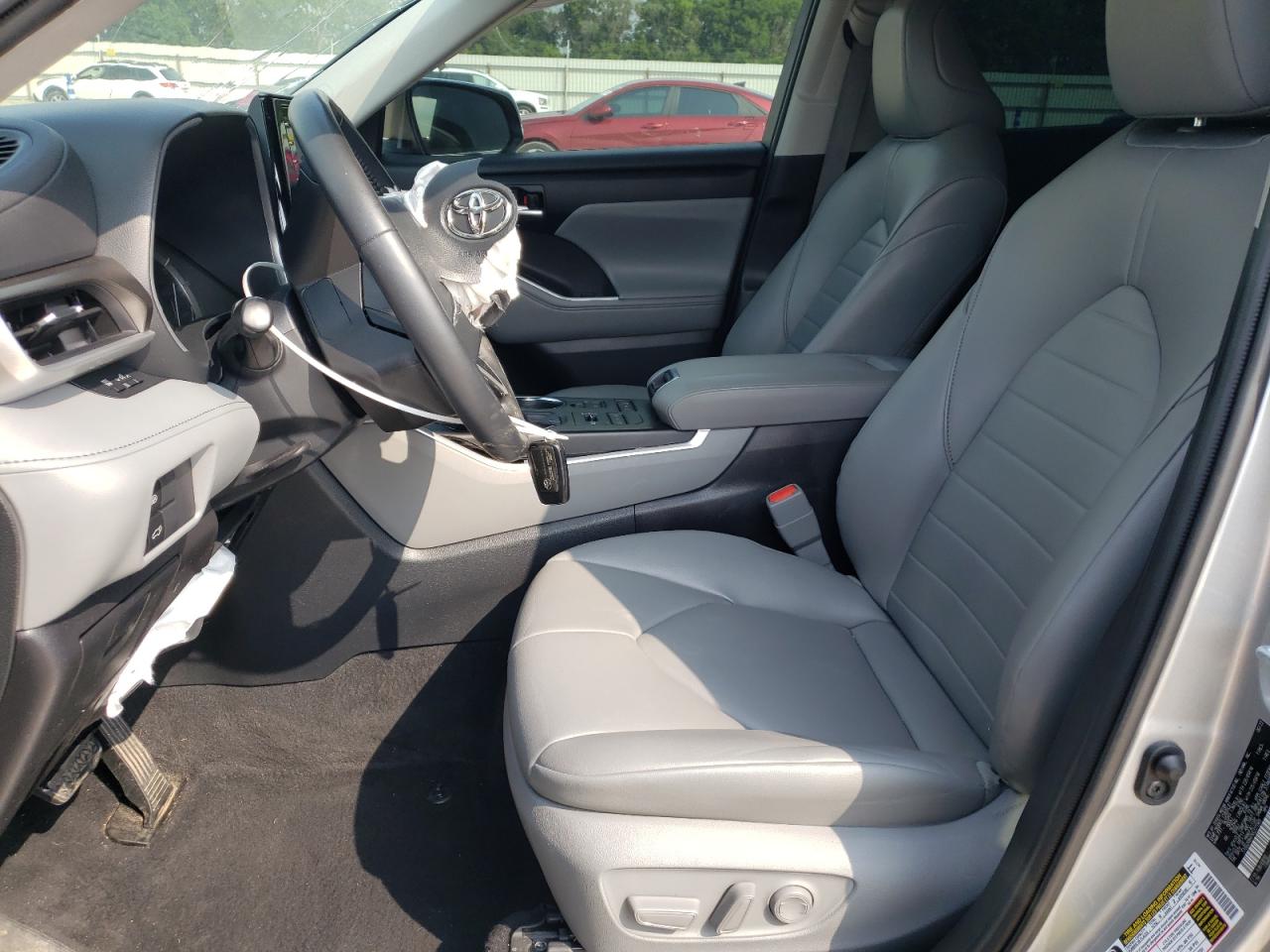 2022 TOYOTA HIGHLANDER XLE VIN:5TDGZRBH7NS227069