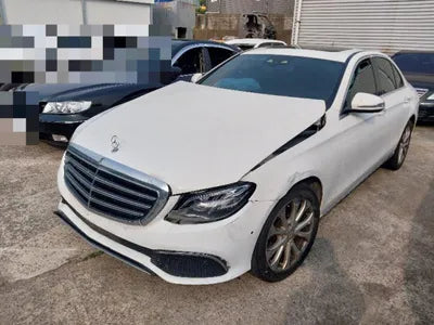 2016 Mercedes-Benz E 220 VIN: