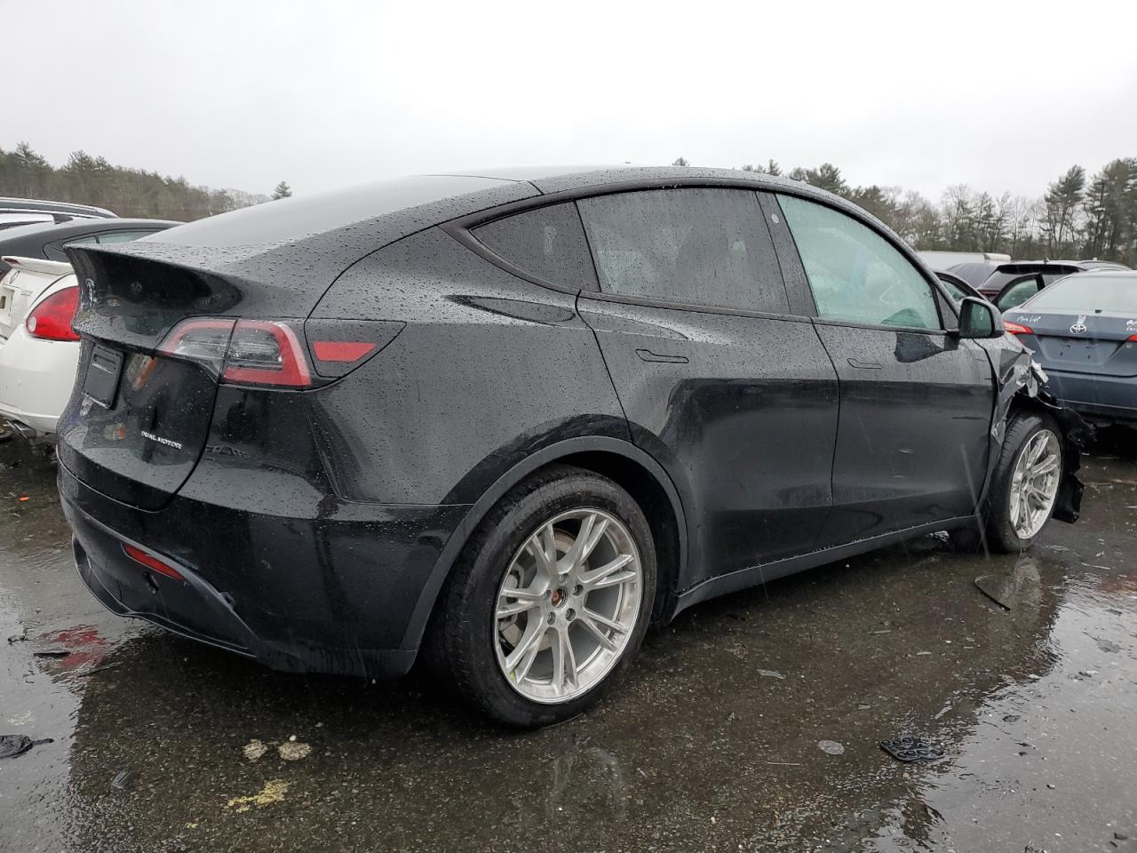 2023 TESLA MODEL Y  VIN:7SAYGDEE4PA058635