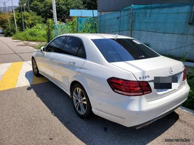 2014 Mercedes-Benz E 220 VIN: