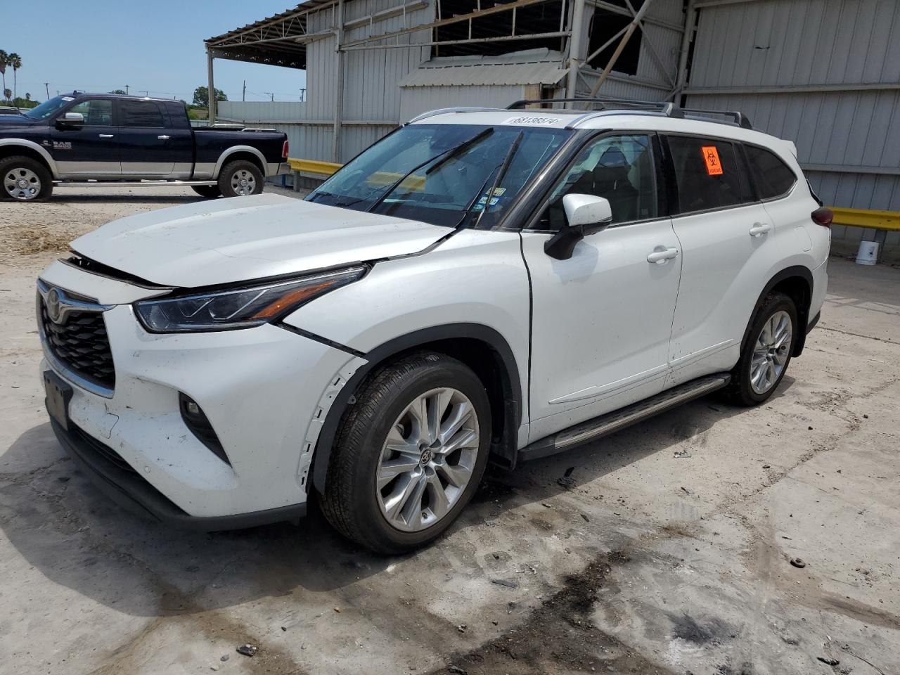 2022 TOYOTA HIGHLANDER LIMITED VIN:5TDDZRBH8NS213040
