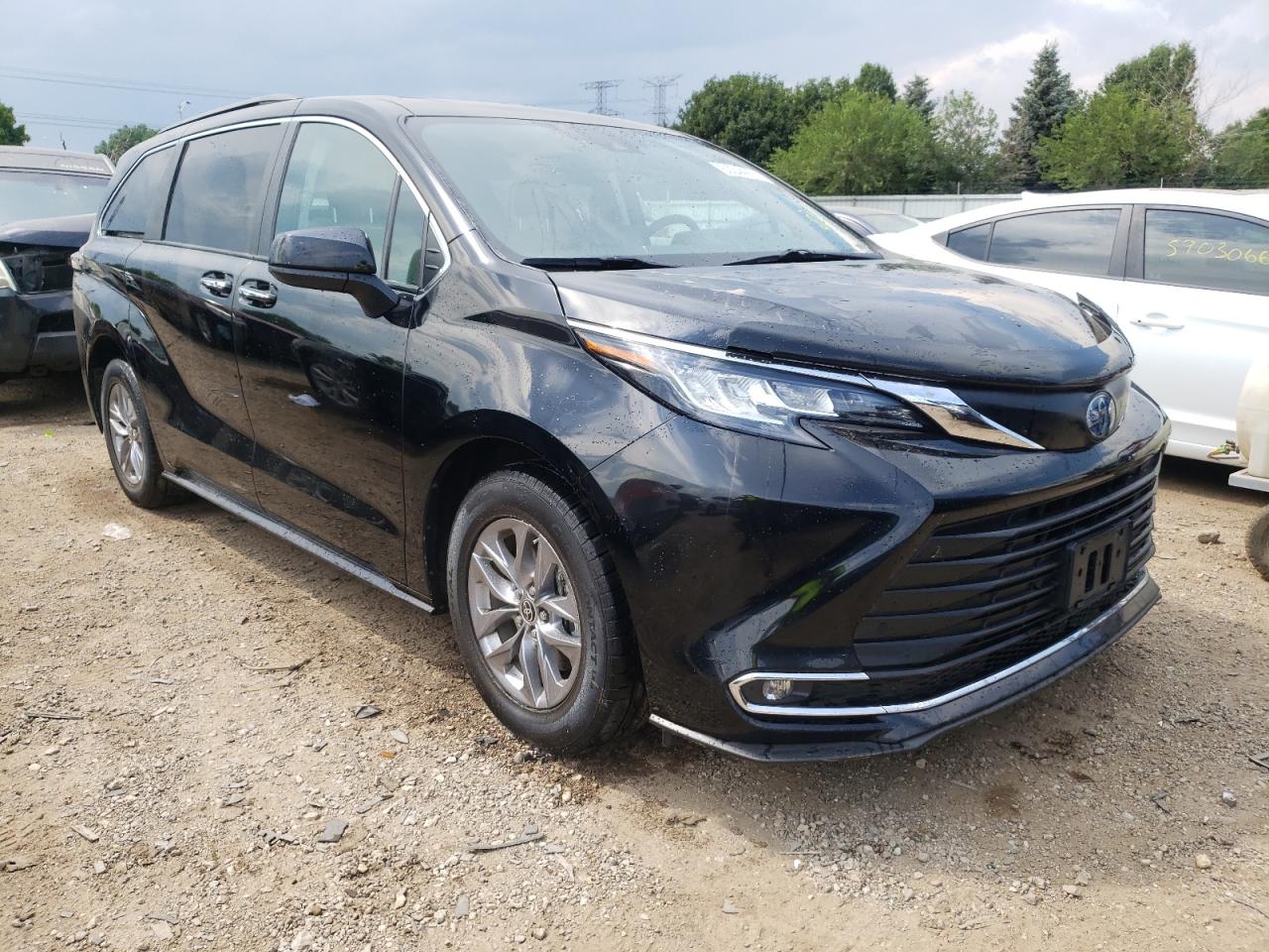 2022 TOYOTA SIENNA XLE VIN:5TDYRKEC2NS134391