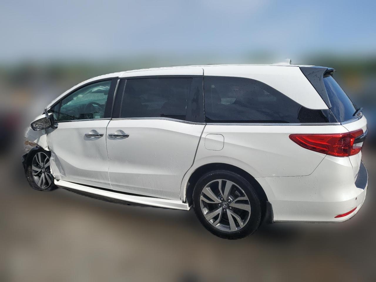 2023 HONDA ODYSSEY TOURING VIN:5FNRL6H86PB009048