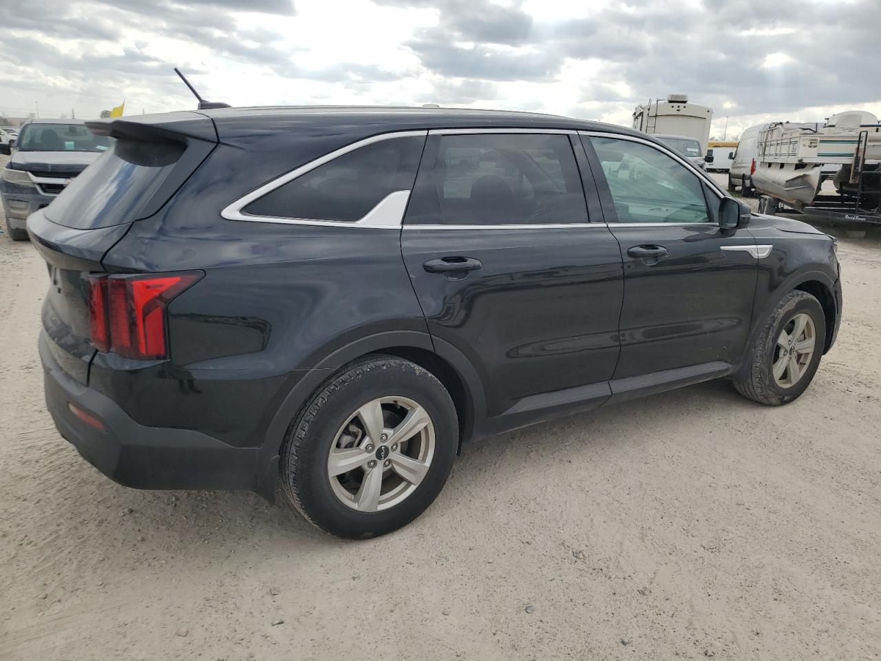 2023 KIA SORENTO LX VIN:5XYRG4LC8PG240207