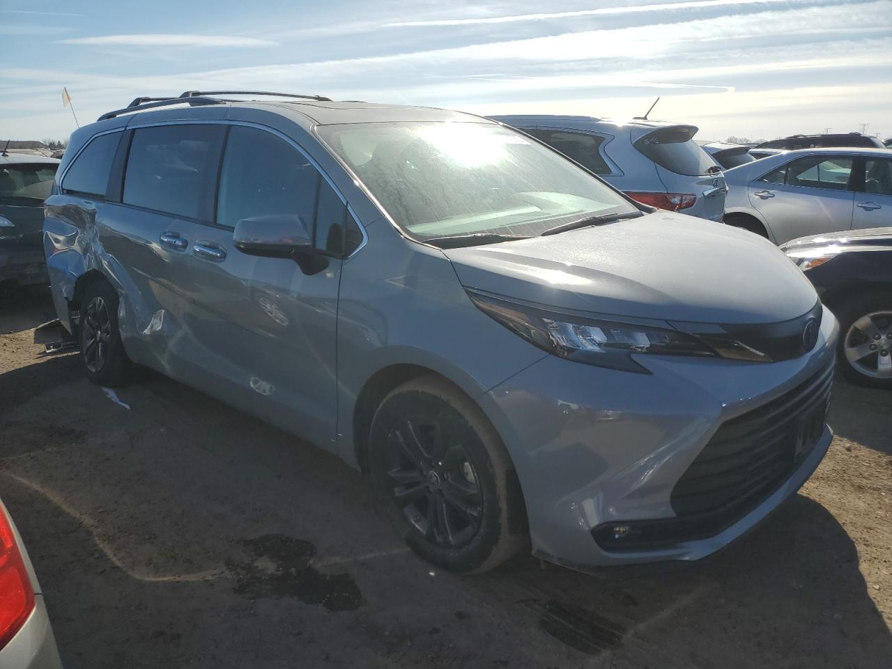 2024 TOYOTA SIENNA XSE VIN:5TDCSKFC5RS123212
