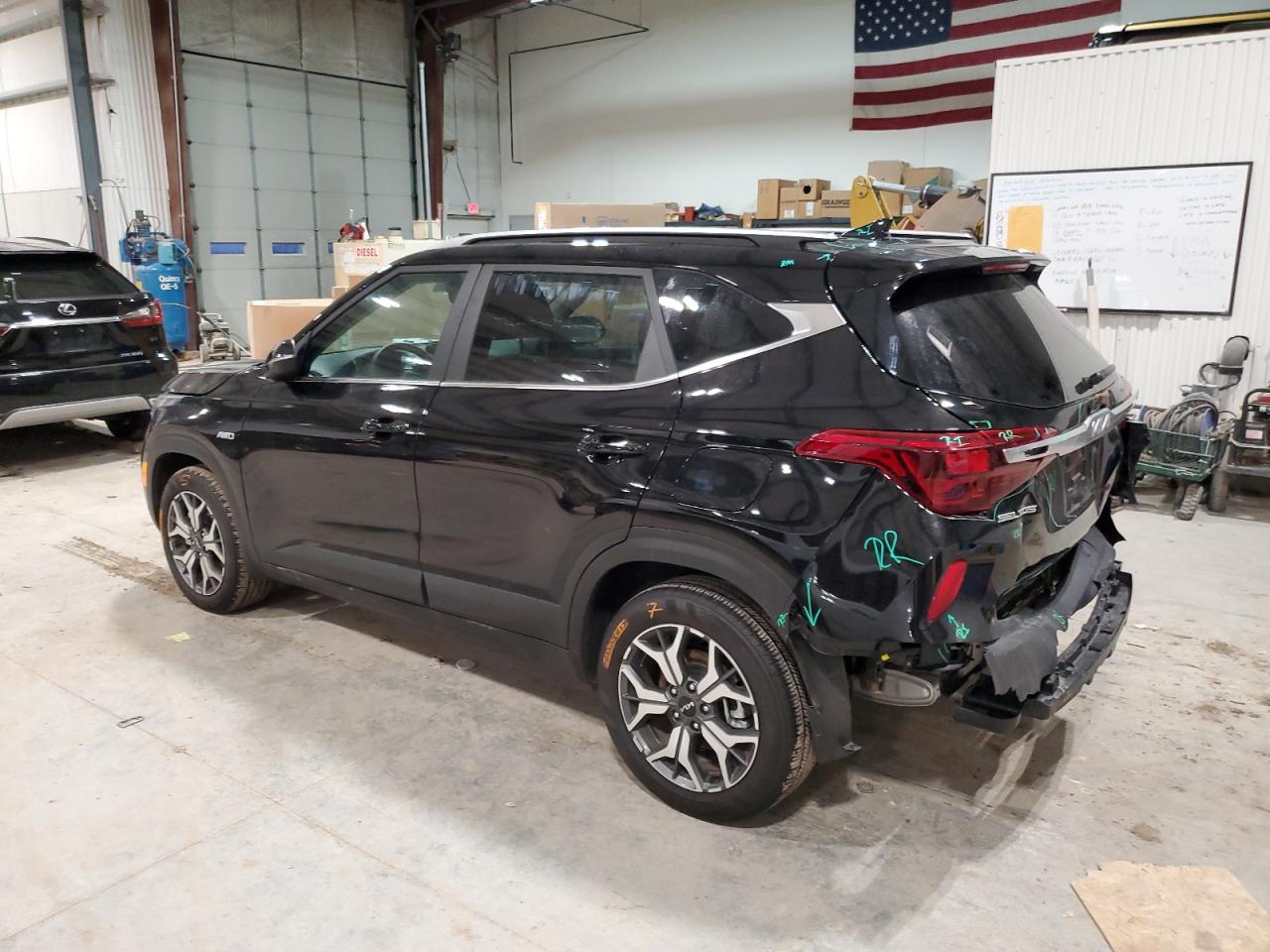 2023 KIA SELTOS EX VIN:KNDERCAAXP7451331