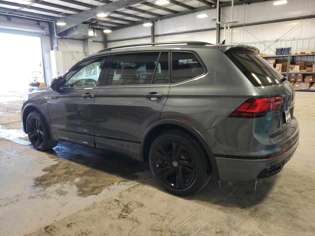 2024 VOLKSWAGEN TIGUAN SE R-LINE BLACK VIN:3VV8B7AX3RM208662