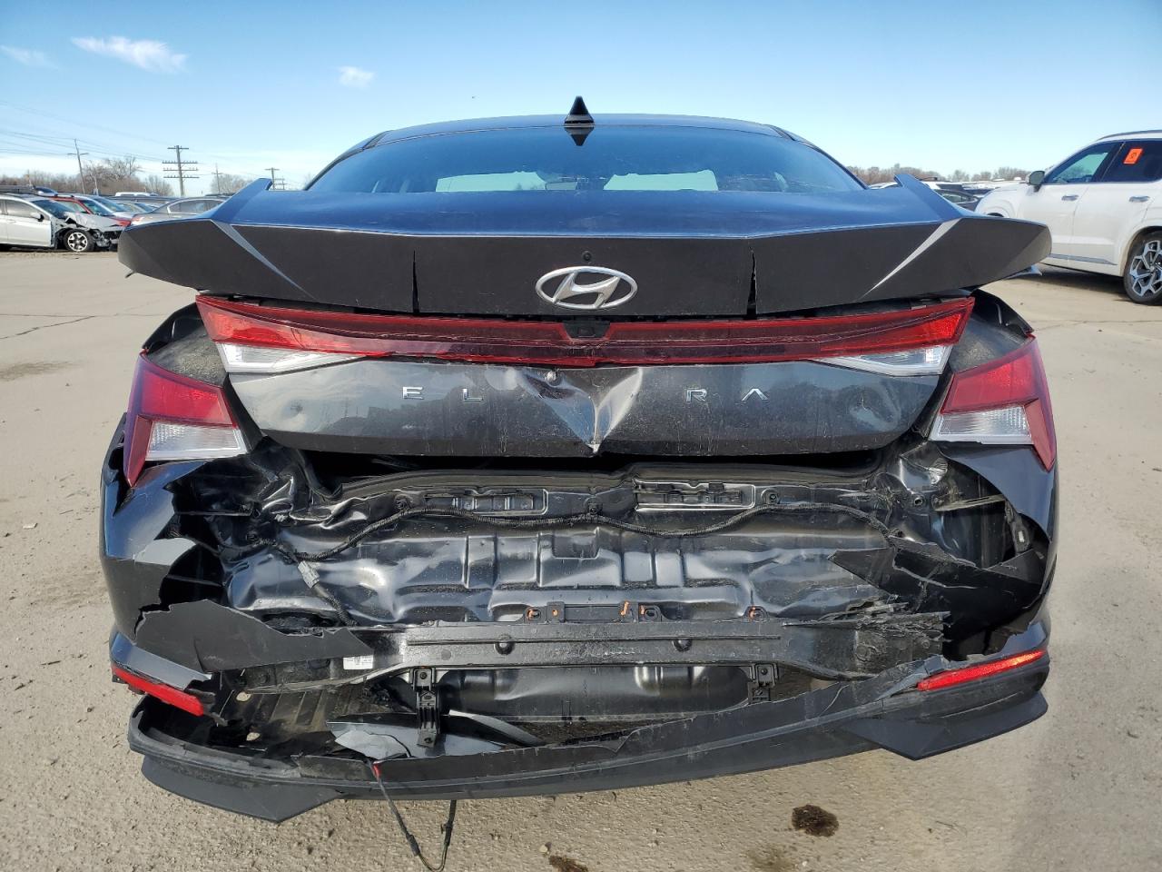 2022 HYUNDAI ELANTRA SEL VIN:5NPLM4AG3NH077010