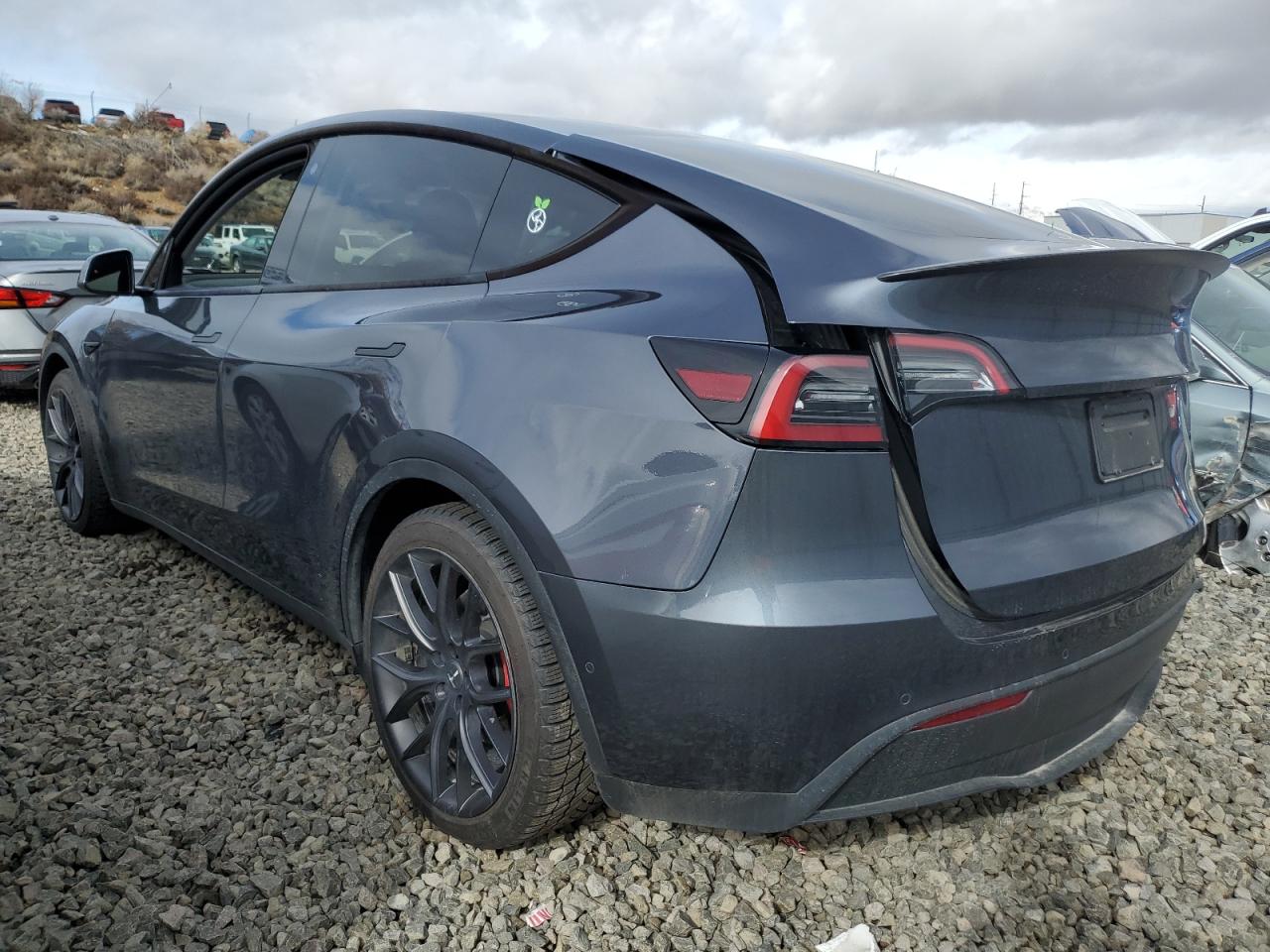 2022 TESLA MODEL Y  VIN:7SAYGDEF6NF444949