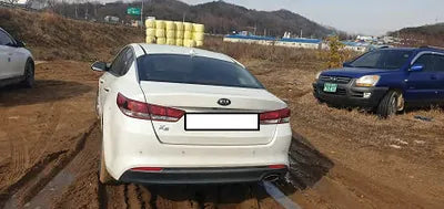 2017 Kia K5 KNAGS416BHA130119 VIN:KNAGS416BHA130119