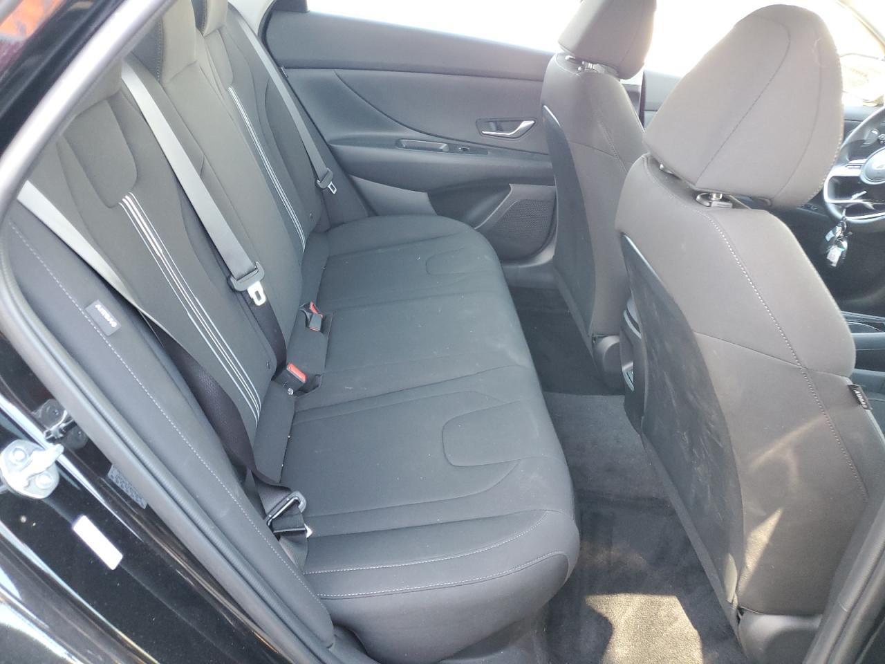 2024 HYUNDAI ELANTRA BLUE VIN:KMHLM4DJXRU102600