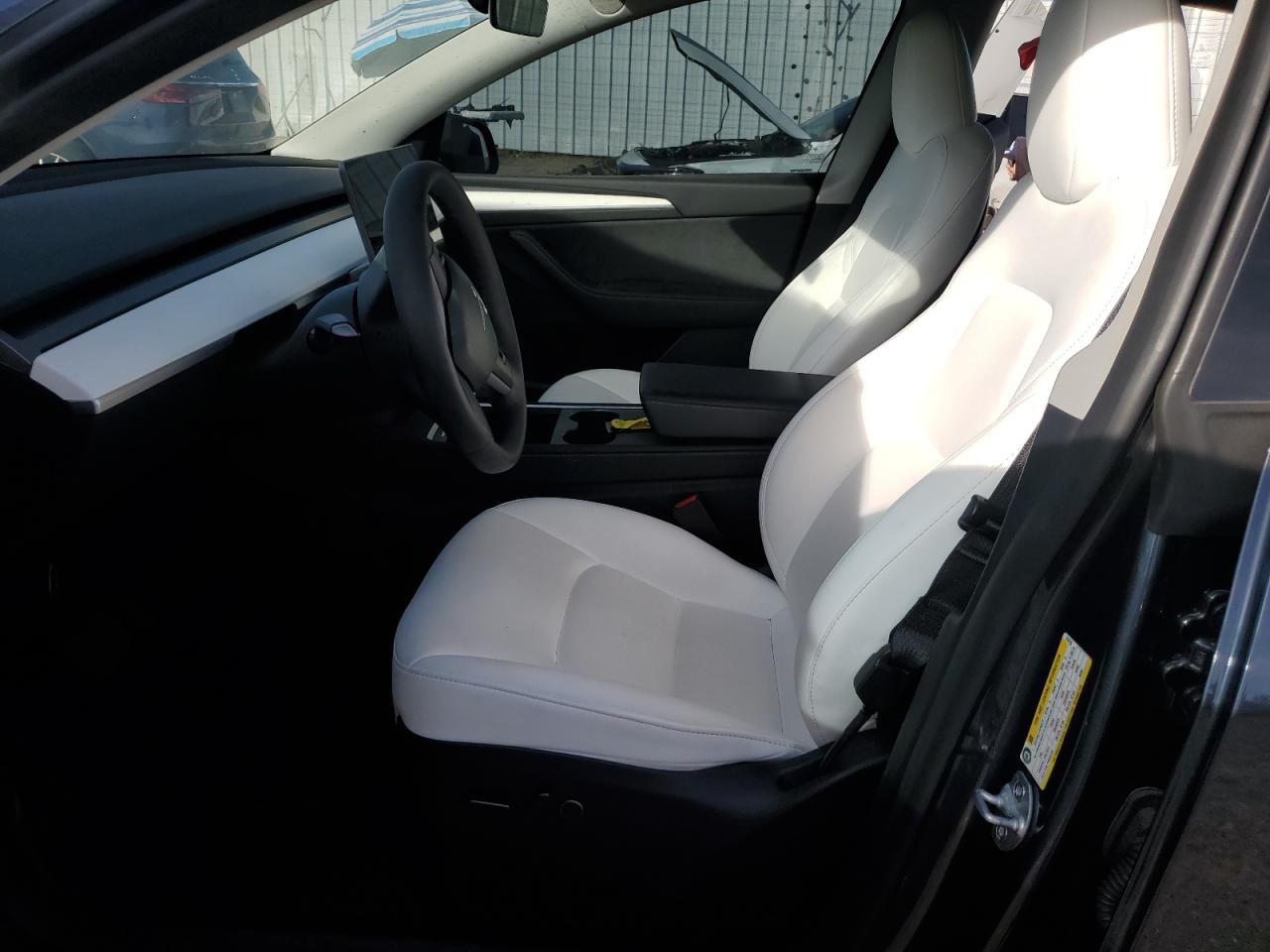 2023 TESLA MODEL Y  VIN:7SAYGDEE2PF910726