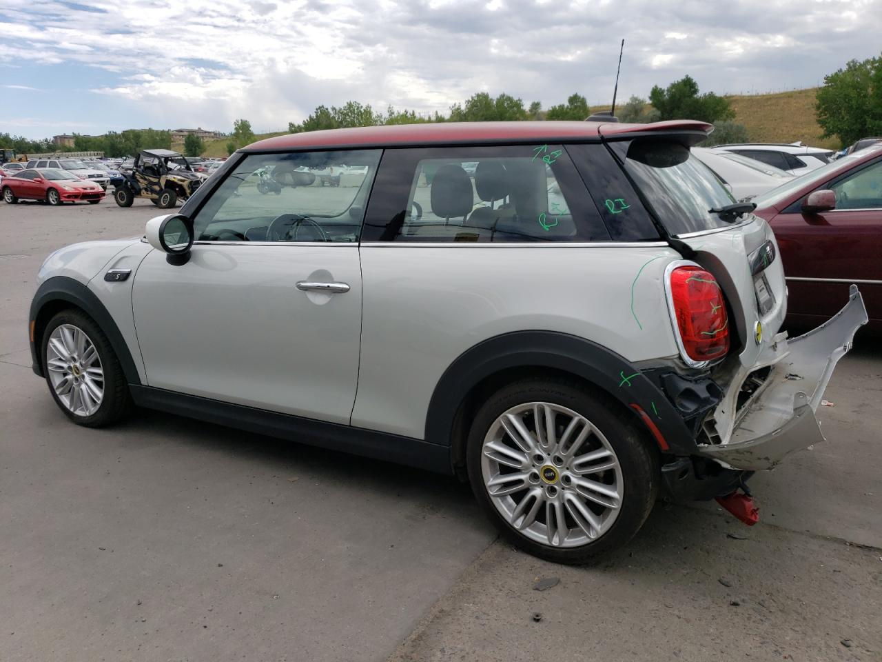 2022 MINI COOPER SE VIN:WMW13DJ05N2R94476