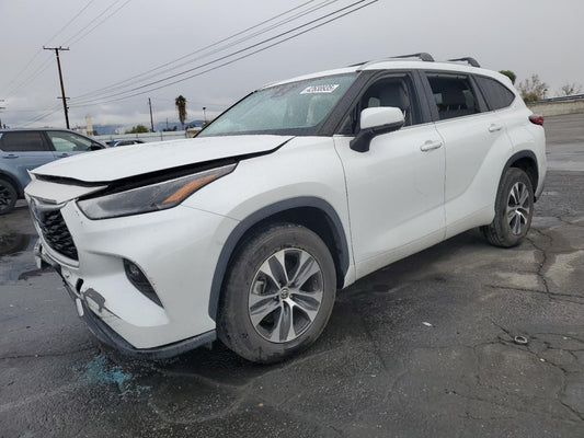 2022 TOYOTA HIGHLANDER HYBRID XLE VIN:5TDHARAHXNS510711