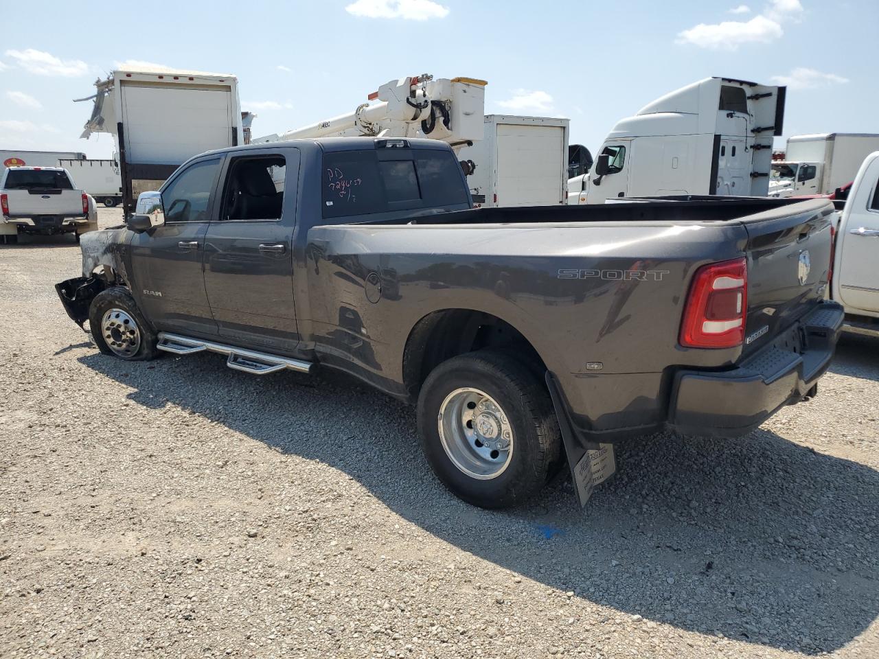 2023 RAM 3500 LARAMIE VIN:3C63RRJL8PG524770