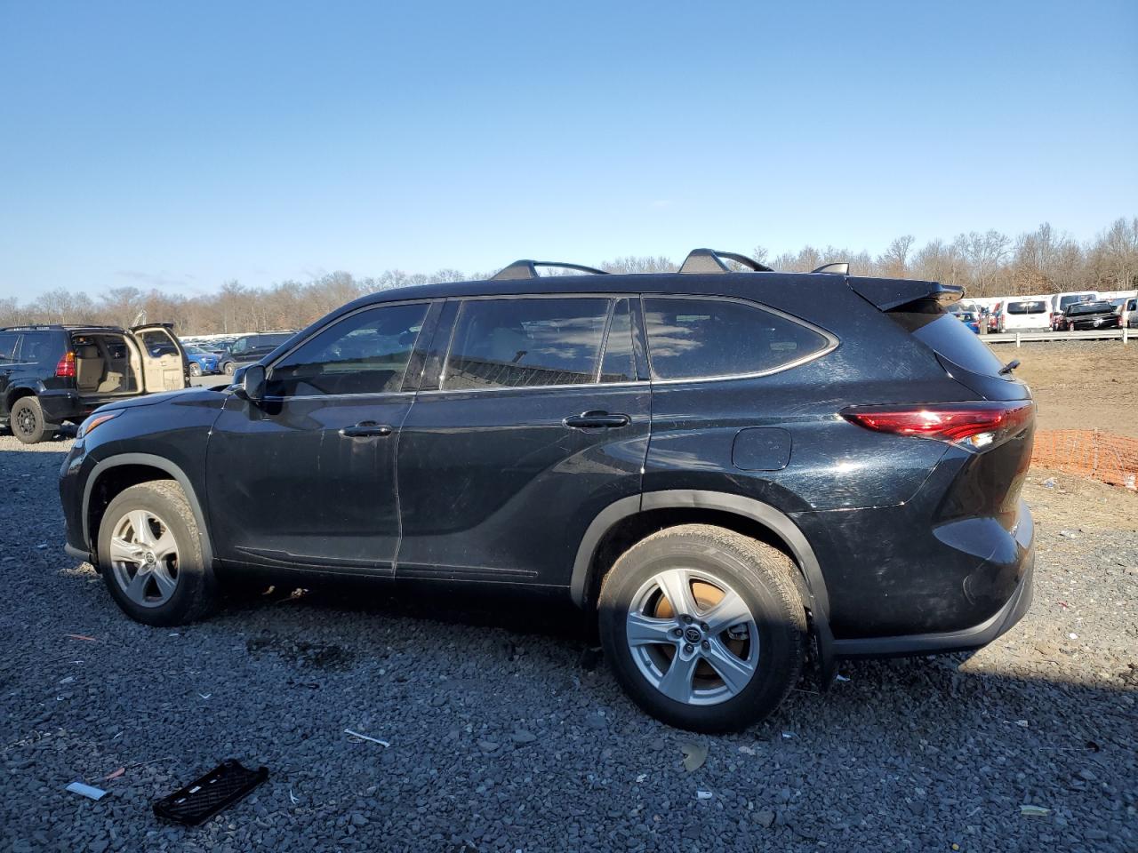 2022 TOYOTA HIGHLANDER L VIN:5TDCZRBH4NS570596