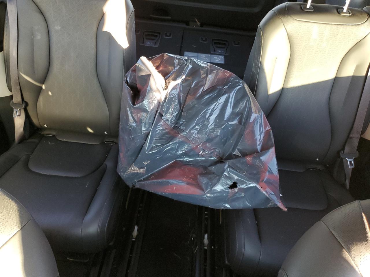2022 KIA CARNIVAL LX VIN:KNDNB4H3XN6157819