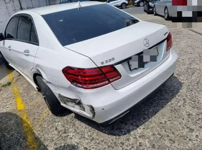 2015 Mercedes-Benz E 220 WDDHF0AB3FB154058 VIN:WDDHF0AB3FB154058