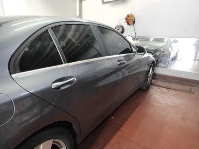 2017 Mercedes-Benz C 200 VIN: